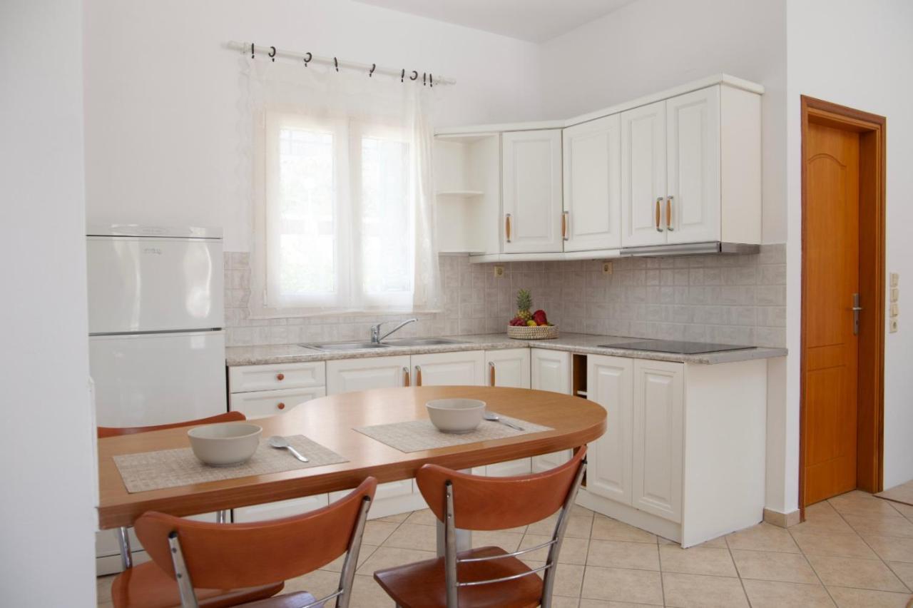 Almar Apartments Баци Екстериор снимка