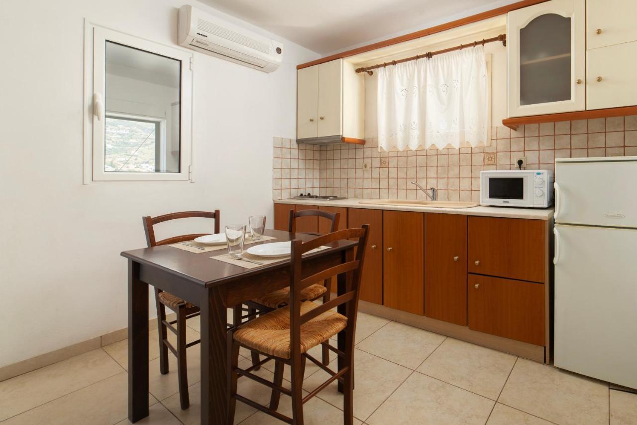 Almar Apartments Баци Екстериор снимка