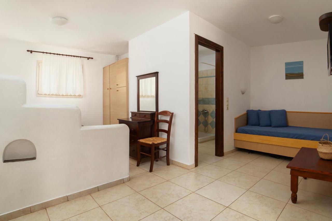 Almar Apartments Баци Екстериор снимка